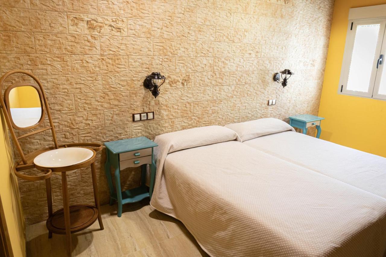 Hotel Un Lugar En La Vecilla Duenas ภายนอก รูปภาพ